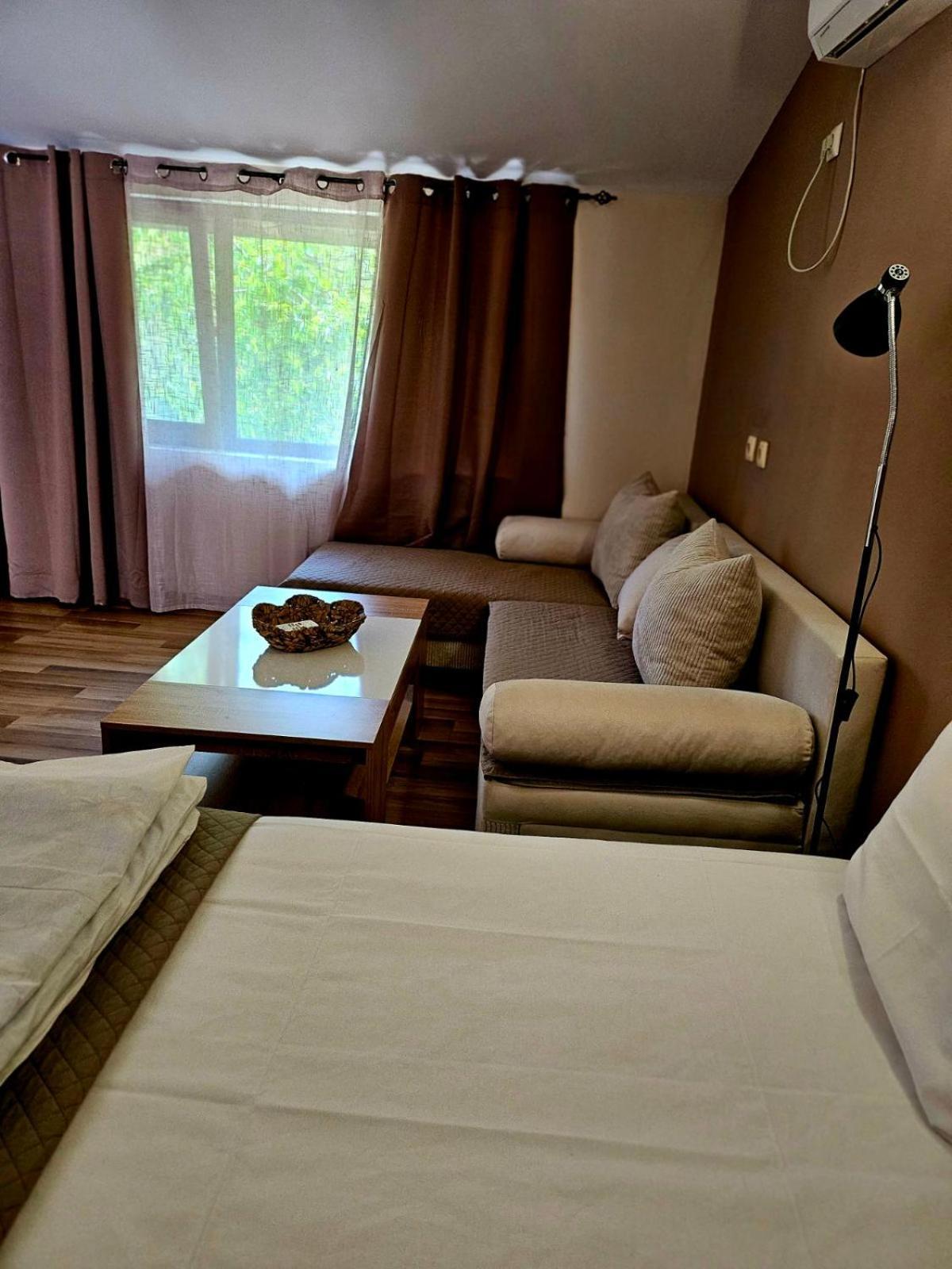 Orehite-Family Hotel ,Food & Pool Bozsicsen Kültér fotó